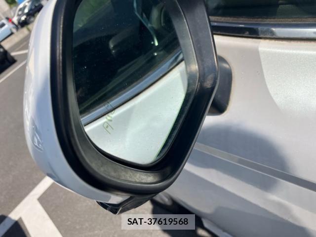 Toyota CAMRY HYBRID 2018-06 976869-6