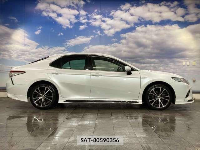 Toyota CAMRY HYBRID 2020-03 1427821-14