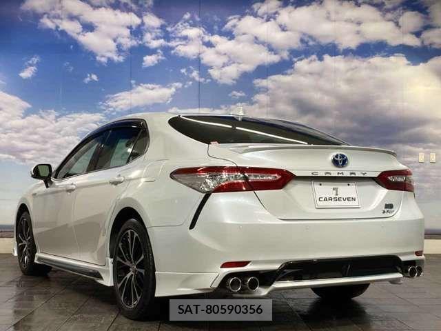 Toyota CAMRY HYBRID 2020-03 1427821-17
