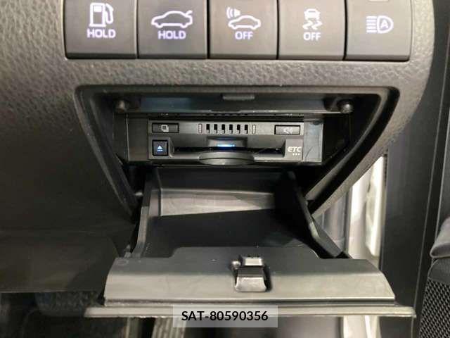 Toyota CAMRY HYBRID 2020-03 1427821-5