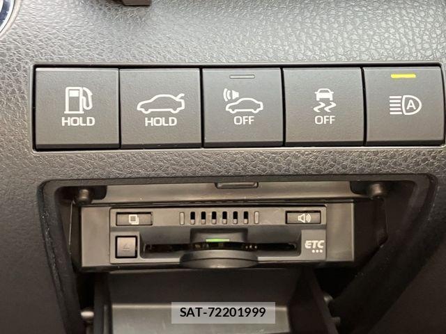 Toyota CAMRY HYBRID 2019-08 1445068-18