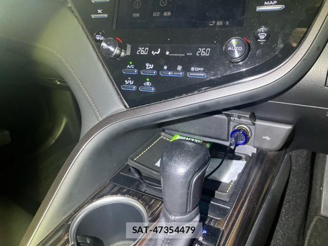 Toyota CAMRY HYBRID 2020-03 1471303-22