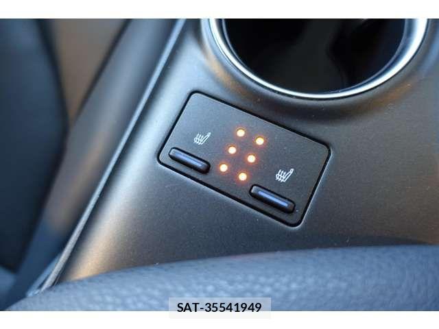 Toyota CAMRY HYBRID 2022-06 1845974-17