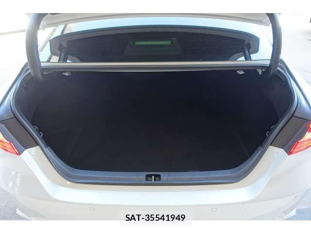 Toyota CAMRY HYBRID 2022-06 1845974-6