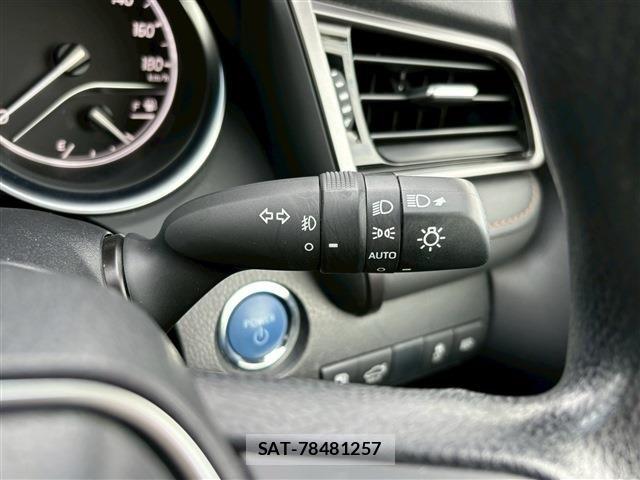 Toyota CAMRY HYBRID 2020-12 2661084-24