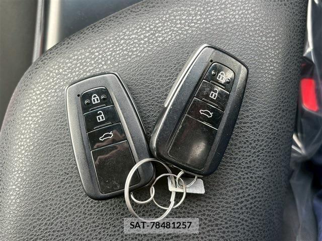 Toyota CAMRY HYBRID 2020-12 2661084-27