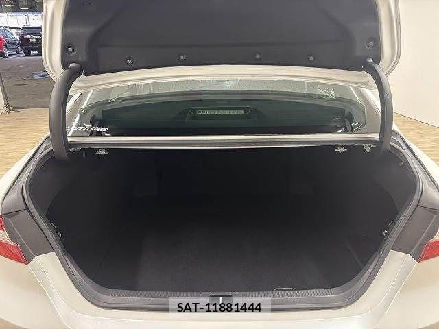 Toyota CAMRY HYBRID 2017-07 2726768-12