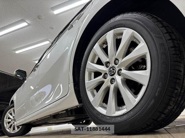Toyota CAMRY HYBRID 2017-07 2726768-18
