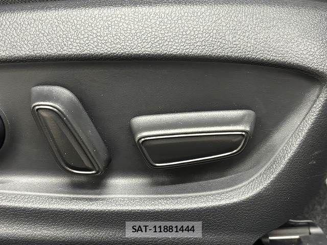 Toyota CAMRY HYBRID 2017-07 2726768-7