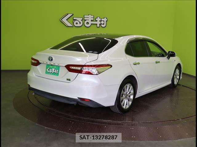 Toyota CAMRY HYBRID 2017-10 3413839-1