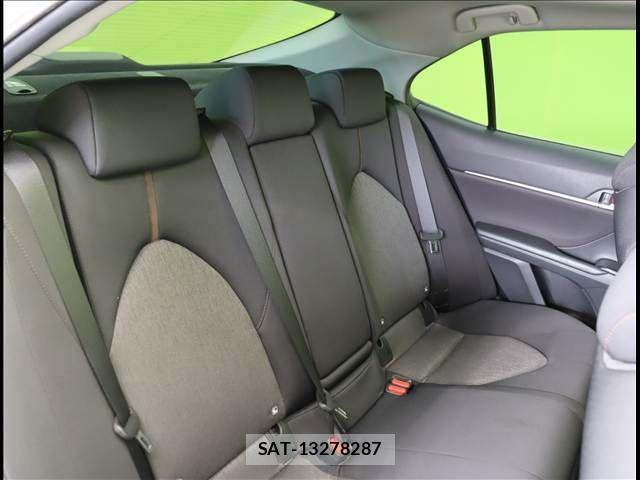 Toyota CAMRY HYBRID 2017-10 3413839-23