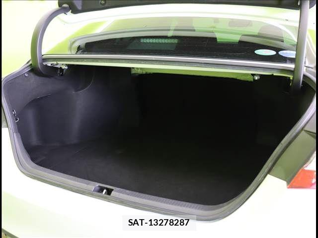 Toyota CAMRY HYBRID 2017-10 3413839-24