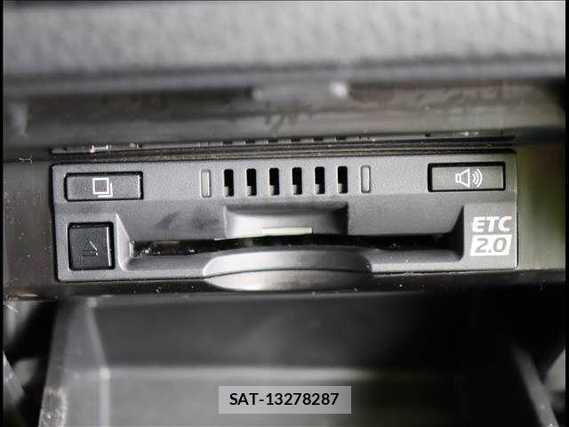 Toyota CAMRY HYBRID 2017-10 3413839-5