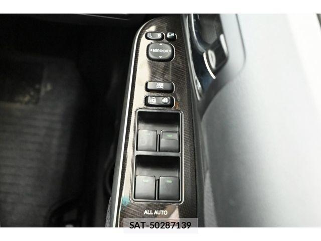 Toyota CAMRY HYBRID 2013-07 3662687-16