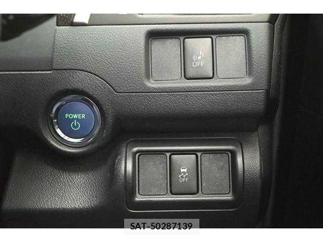 Toyota CAMRY HYBRID 2013-07 3662687-17
