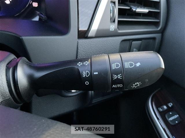 Toyota CAMRY HYBRID 2014-11 3831917-16