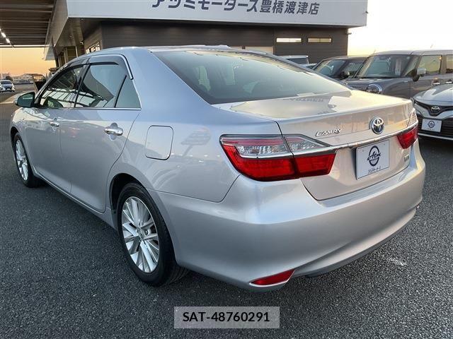 Toyota CAMRY HYBRID 2014-11 3831917-28