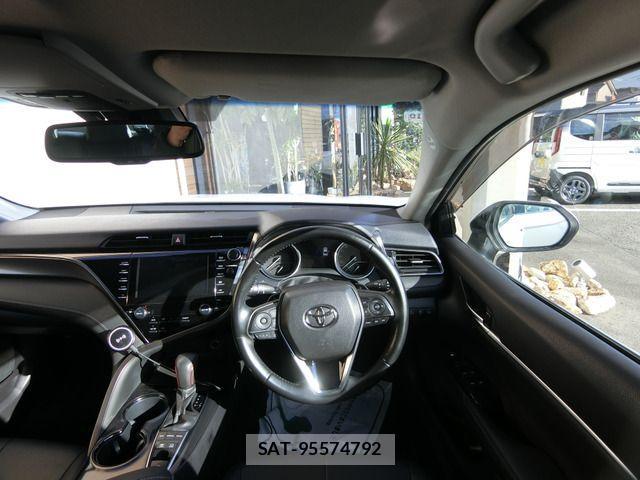 Toyota CAMRY HYBRID 2018-11 3831908-9