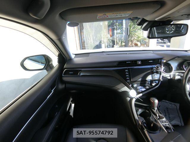 Toyota CAMRY HYBRID 2018-11 3831908-10