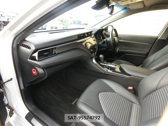 Toyota CAMRY HYBRID 2018-11 3831908-11