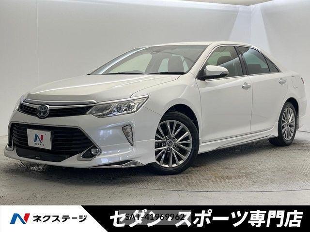 Toyota CAMRY HYBRID 2016-06 4108542-0