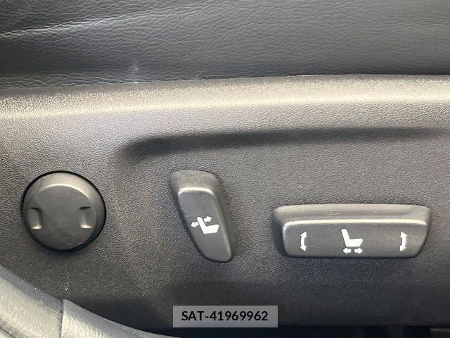 Toyota CAMRY HYBRID 2016-06 4108542-9