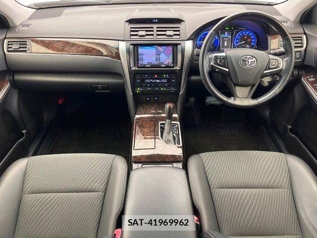 Toyota CAMRY HYBRID 2016-06 4108542-1