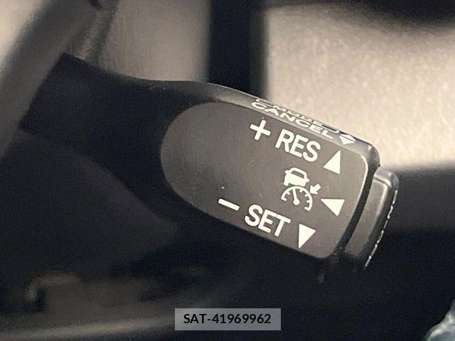 Toyota CAMRY HYBRID 2016-06 4108542-4