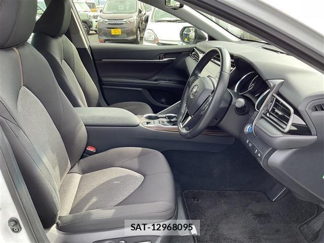 Toyota CAMRY HYBRID 2020-12 4321183-19