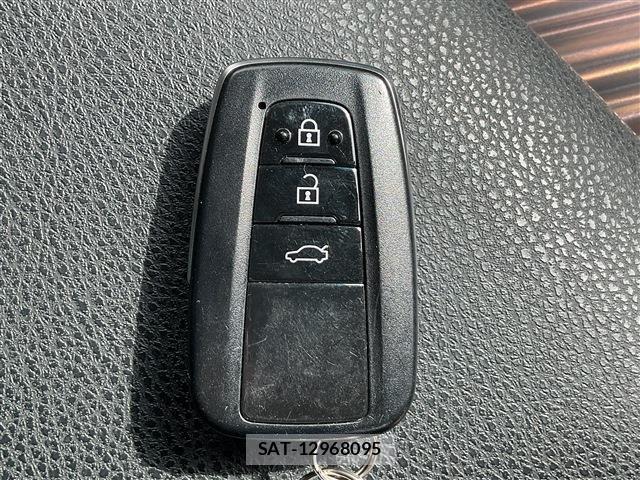 Toyota CAMRY HYBRID 2020-12 4321183-24