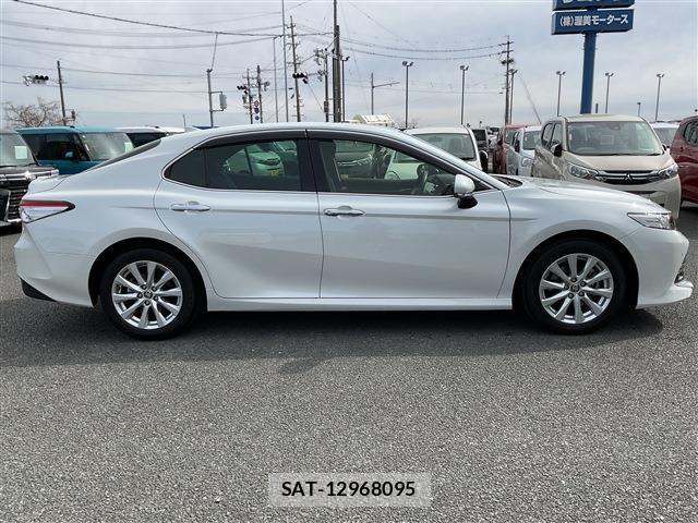 Toyota CAMRY HYBRID 2020-12 4321183-28
