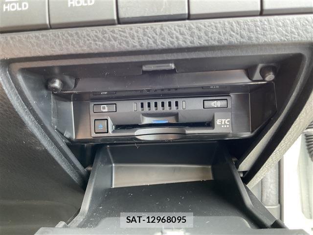 Toyota CAMRY HYBRID 2020-12 4321183-5