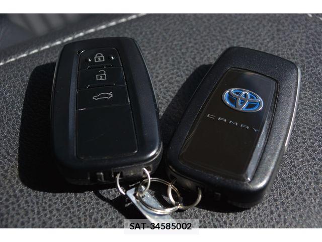 Toyota CAMRY HYBRID 2021-03 4321173-21