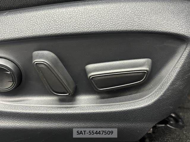 Toyota CAMRY HYBRID 2017-08 4419962-9