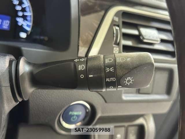 Toyota CAMRY HYBRID 2014-04 4588340-14
