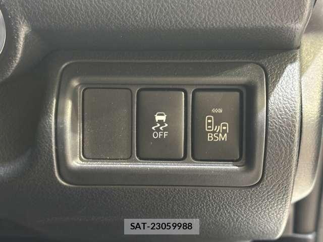 Toyota CAMRY HYBRID 2014-04 4588340-18