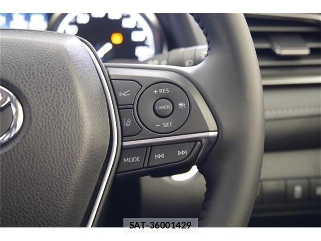 Toyota CAMRY HYBRID 2023-06 4751660-16