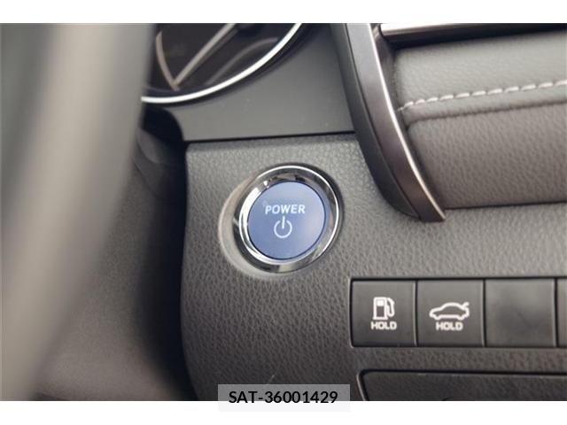 Toyota CAMRY HYBRID 2023-06 4751660-19