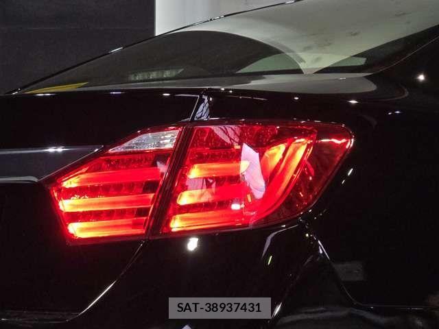 Toyota CAMRY HYBRID 2011-12 4751666-11