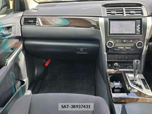 Toyota CAMRY HYBRID 2011-12 4751666-19