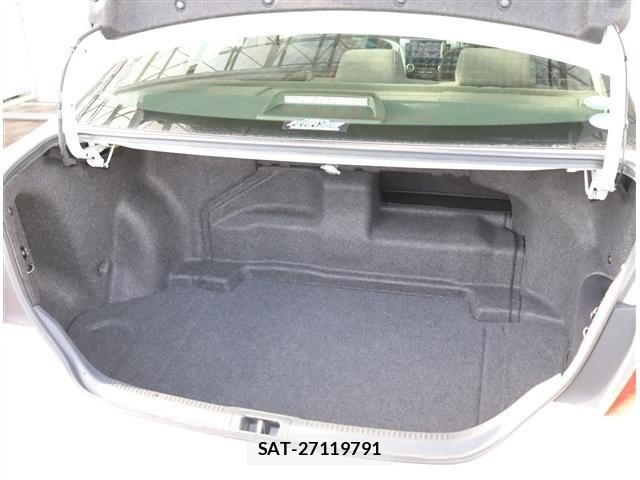 Toyota CAMRY HYBRID 2012-06 4932439-16