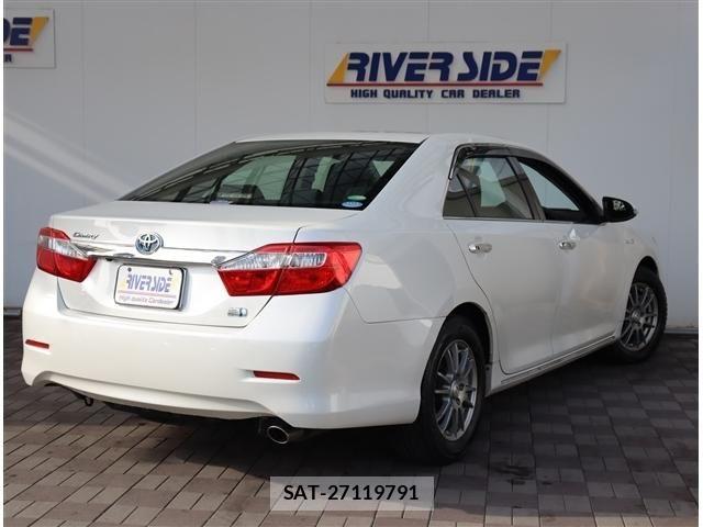 Toyota CAMRY HYBRID 2012-06 4932439-5