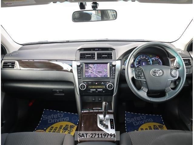 Toyota CAMRY HYBRID 2012-06 4932439-6