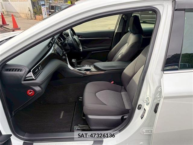 Toyota CAMRY HYBRID 2019-09 4932410-2