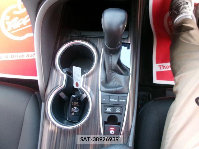 Toyota CAMRY HYBRID 2018-02 4932414-19