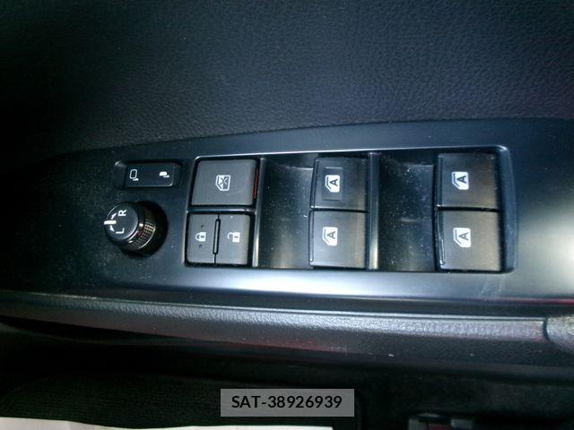 Toyota CAMRY HYBRID 2018-02 4932414-23