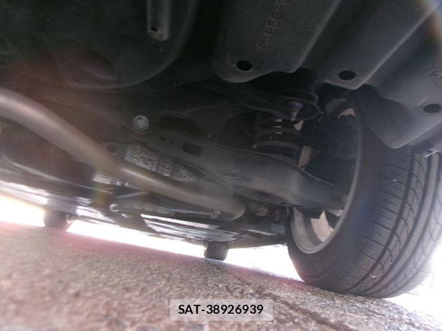 Toyota CAMRY HYBRID 2018-02 4932414-29