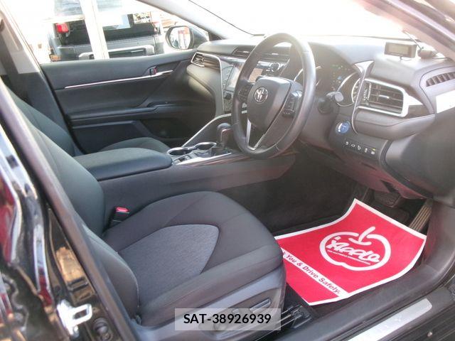 Toyota CAMRY HYBRID 2018-02 4932414-5