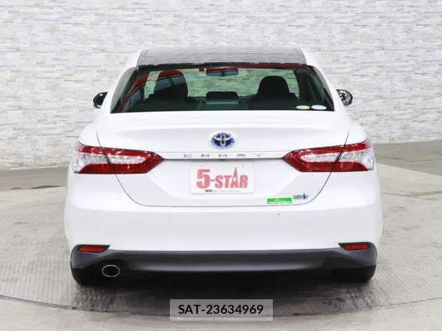 Toyota CAMRY HYBRID 2018-01 5860916-13
