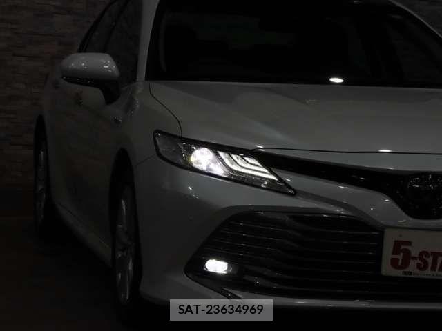 Toyota CAMRY HYBRID 2018-01 5860916-14